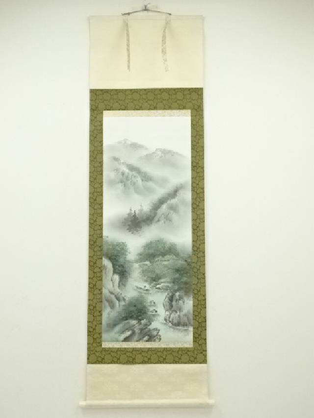 【中古】【書画】吉水筆　淡色山水　肉筆絹本掛軸（共箱）【送料無料】掛け軸 床の間 書 おしゃれ 絵画 表具 芸術 茶道 年中掛け インテリア 茶掛 掛物 和室