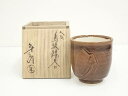 【中古】【陶芸・陶器】大樋焼 大樋年朗造 鳥紋湯呑(共箱)【送料無料】湯飲み 湯呑み 湯のみ おしゃれ かわいい 茶道具 茶器 来客 お茶 旅館 和風 雑貨 レ...