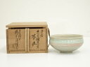 【中古】【茶道具】膳所焼 岩崎新定造 色絵糸目梅花文茶碗(共箱)【送料無料】茶道 抹茶 おしゃれ 抹茶茶碗 抹茶碗 和食器 レトロ 茶器 骨董 茶わん 茶会 茶の湯 2月 1月 冬