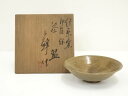 【中古】【タイムセール55%オフ】【茶道具】新井謹也(孚鮮)造 伊羅保茶碗(共箱)【送料無料】茶道 抹茶 おしゃれ 抹茶茶碗 抹茶碗 和食器 レトロ 茶器 骨董 茶わん 茶会 茶の湯 1月 10月 秋 冬