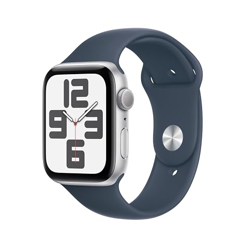 Apple Watch SE (第二世代, 2023) GPS (44mm)ケース用 44mmシルバーアルミニウムケースとストームブルースポーツバンド - S/M フィットネストラッカーと睡眠トラッカー 衝突事故検出 心拍数のモニタリング Reti