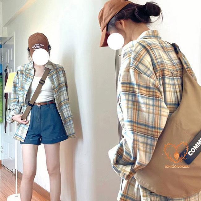 チェック柄シャツ 長袖 オーバーサイズ シャツ レディース ネルシャツ 長袖シャツ ゆったり カジュアルシャツ ライトアウター 薄手 トップス 前開き ブラウス チェック柄 長袖ブラウス レトロ お洒落 レイヤードコーデ 春 秋 夏レディース長袖カジュアルシャツが新入荷オールシーズンに活躍でき、定番のレイヤードコーデアイテムレトロなチェック柄デザインに高級感の配色がアクセントを付けた風通しが良い、肌に優しくて柔らかな生地感ボディーラインをゆったりカバーするオーバーサイズ蒸れ感がしない快適な着心地、そして動きやすさ的にも申し分なしインナーを選ばなく、気軽に羽織るだけでコーデ完成流行に左右されず、飽きの来ないシンプルデザインはファッションの可能性も大きいカラー：写真色素材　ポリエステルサイズ（cm）　S　M　L　XLS　着丈71　バスト116　肩幅52M　着丈72　バスト120　肩幅53L　着丈73　バスト124　肩幅54XL　着丈74　バスト128　肩幅55ご注意：※素人採寸ですので、若干の誤差がございます、ご了承ください。