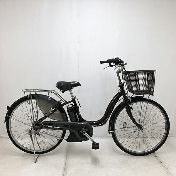 ◇◆◇◆◇ 商 品 情 報 ◇◆◇◆◇ 【外観ランク】　Bランク 【リユース・中古】　電動アシスト自転車 【メーカー】　YAMAHA 【タイヤ】　26インチ 【ギア】　内装3段 【カラー】　ブラウン系 LEDバッテリーライト ローラーブレーキ アルミフレーム 最新基準モーター搭載 キャリアクラス27 サークル錠付き(スペアキー：無し) バッテリー・充電器付き 12.3Ahバッテリー搭載(実力容量：90-81％) ソーラーオートテール　作動未確認 安全性に問題のあるパーツは全て交換済み！ 【！注意事項！】 リユース商品の為、装備、スペックが純正と異なる場合がございます。 パーツ交換時に別メーカーのパーツが付いている場合がございます。 説明書の付属は御座いません。 画像に写りきれない使用・保管に伴う小傷や線傷がある場合がございます。 店舗と在庫共有している場合が御座いますので、品切れの際はキャンセル扱いとなります。