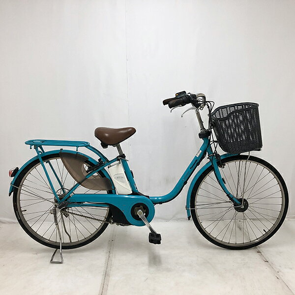 ◇◆◇◆◇ 商 品 情 報 ◇◆◇◆◇ 【外観ランク】　Bランク 【リユース・中古】　電動アシスト自転車 【メーカー】　パナソニック 【タイヤ】　　26インチ 【ギア】　　　内装3段 【カラー】　　ブルー系 LEDバッテリーライト ローラーブレーキ 最新基準モーター搭載 キャリアクラス27 サークル錠付き(スペアキー：無し) バッテリー・充電器付き 8.9Ahバッテリー搭載(実力容量：80-61％) ソーラーオートテール　作動未確認 安全性に問題のあるパーツは全て交換済み！ 【！注意事項！】 リユース商品の為、装備、スペックが純正と異なる場合がございます。 パーツ交換時に別メーカーのパーツが付いている場合がございます。 説明書の付属は御座いません。 画像に写りきれない使用・保管に伴う小傷や線傷がある場合がございます。 店舗と在庫共有している場合が御座いますので、品切れの際はキャンセル扱いとなります。