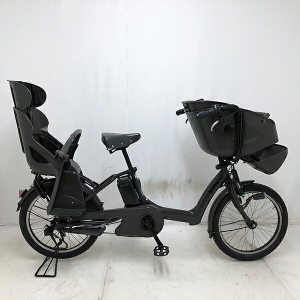 ◇◆◇◆◇ 商 品 情 報 ◇◆◇◆◇ 【外観ランク】　Bランク 【リユース・中古】　電動アシスト子供乗せ対応小径自転車 【メーカー】　ブリヂストン 【タイヤ】　　20インチ 【ギア】　　　内装3段 【カラー】　　グレー系 LEDバッテリーライト ローラーブレーキ 最新基準モーター搭載 キャリアクラス27 前後子乗せ付き 幼児二人同乗基準適合 サークル錠付き(スペアキー：無し) バッテリー・充電器付き 16Ahバッテリー搭載(実力容量：90-81％) 安全性に問題のあるパーツは全て交換済み！ 【！注意事項！】 リユース商品の為、装備、スペックが純正と異なる場合がございます。 パーツ交換時に別メーカーのパーツが付いている場合がございます。 説明書の付属は御座いません。 画像に写りきれない使用・保管に伴う小傷や線傷がある場合がございます。 店舗と在庫共有している場合が御座いますので、品切れの際はキャンセル扱いとなります。