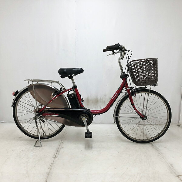 ◇◆◇◆◇ 商 品 情 報 ◇◆◇◆◇ 【外観ランク】　Bランク 【リユース・中古】　電動アシスト自転車 【メーカー】　パナソニック 【タイヤ】　　24インチ 【ギア】　　　内装3段 【カラー】　　レッド系 LEDバッテリーライト ローラーブレーキ ステンレスリム 最新基準モーター搭載 キャリアクラス27 サークル錠付き(スペアキー：無し) バッテリー・充電器付き 12Ahバッテリー搭載(実力容量：90-81％) ソーラーオートテール　作動未確認 安全性に問題のあるパーツは全て交換済み！ 【！注意事項！】 リユース商品の為、装備、スペックが純正と異なる場合がございます。 パーツ交換時に別メーカーのパーツが付いている場合がございます。 説明書の付属は御座いません。 画像に写りきれない使用・保管に伴う小傷や線傷がある場合がございます。 店舗と在庫共有している場合が御座いますので、品切れの際はキャンセル扱いとなります。