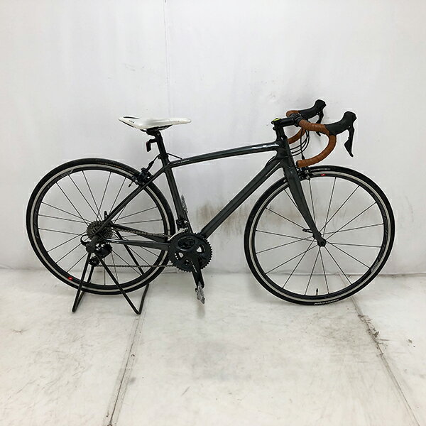 ◇ ◆ ◇ ◆ ◇ 商 品 情 報 ◇ ◆ ◇ ◆ ◇ 【外観ランク】　Aランク 【リユース・中古】　ロードバイク 【メーカー】　ブリヂストン 【タイヤ】　　700x25C 【ギア】　　　(前)2×(後)11s 【カラー】　　グレー系 フレームサイズ 約450mm ライト無し キャリパーブレーキ カーボンフレーム メンテナンススタンド付 錠無し(ワイヤーロックをお付けして発送します) 安全性に問題のあるパーツは全て交換済み！ 【注意事項】 ※リユース商品の為、装備、スペックが純正と異なる場合がございます。 ※パーツ交換時に別メーカーのパーツが付いている場合がございます。 ※説明書の付属は御座いません。 ※画像に写りきれない使用・保管に伴う小傷や線傷がある場合がございます。 ※店舗と在庫共有している場合が御座いますので、品切れの際はキャンセル扱いとなります。