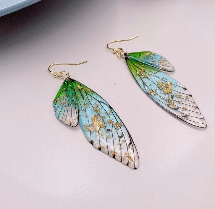 Butterfly バタフライ 舞い飛ぶ蝶 ピアス/蝶 蝶々 バタフライ モチーフ アクセサリー アイテム お返しやプレゼントに最適/バタフライ ピアス 蝶の羽