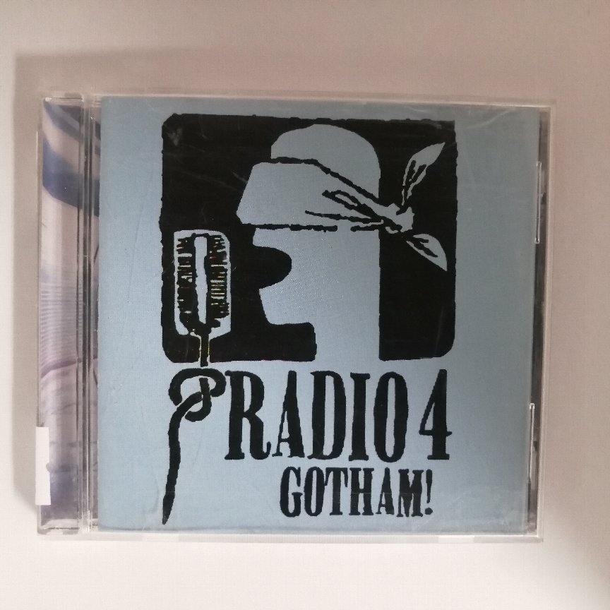 【収録曲】 　【01】OUR TOWN 　【02】START A FIRE 　【03】EYES WIDE OPEN 　　他全14曲収録 ※ジャケットにケースによる爪押さえ跡あり ～商品状態に関しまして～ ●中古商品のため、特典などの付属品、帯はついていない場合がございます。 ●輸入盤では歌詞カードや日本語対訳がついていない場合がございます。 ●2枚組ケースや紙ジャケットケースなどの特殊ケースの場合、汚れやひび、割れ、変色等があっても現状発送となります。 ★　必ずお読みください　★ -------------------------------------------------------- 【送料について】 ●　1商品につき送料：300円 ●　10000円以上で送料無料 ●　商品の個数により、ゆうメール、佐川急便、 　　　　ゆうパックのいずれかで発送いたします。 　　当社指定の配送となります。 　　配送業者の指定は承っておりません。 -------------------------------------------------------- 【商品について】 　　●　VHS、DVD、CD、本はレンタル落ちの中古品で 　　　　ございます。 　　 　　 　　●　ケース・ジャケット・ディスク本体に 　　　　バーコードシール等が貼ってある場合があります。 　　　　クリーニングを行いますが、汚れ・シール等が 　　　　残る場合がございます。 　　●　映像・音声チェックは行っておりませんので、 　　　　神経質な方のご購入はお控えください。 --------------------------------------------------------