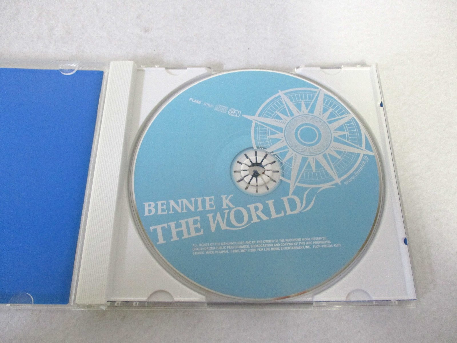 AC00593 【中古】 【CD】 THE WORLD/BENNIE K