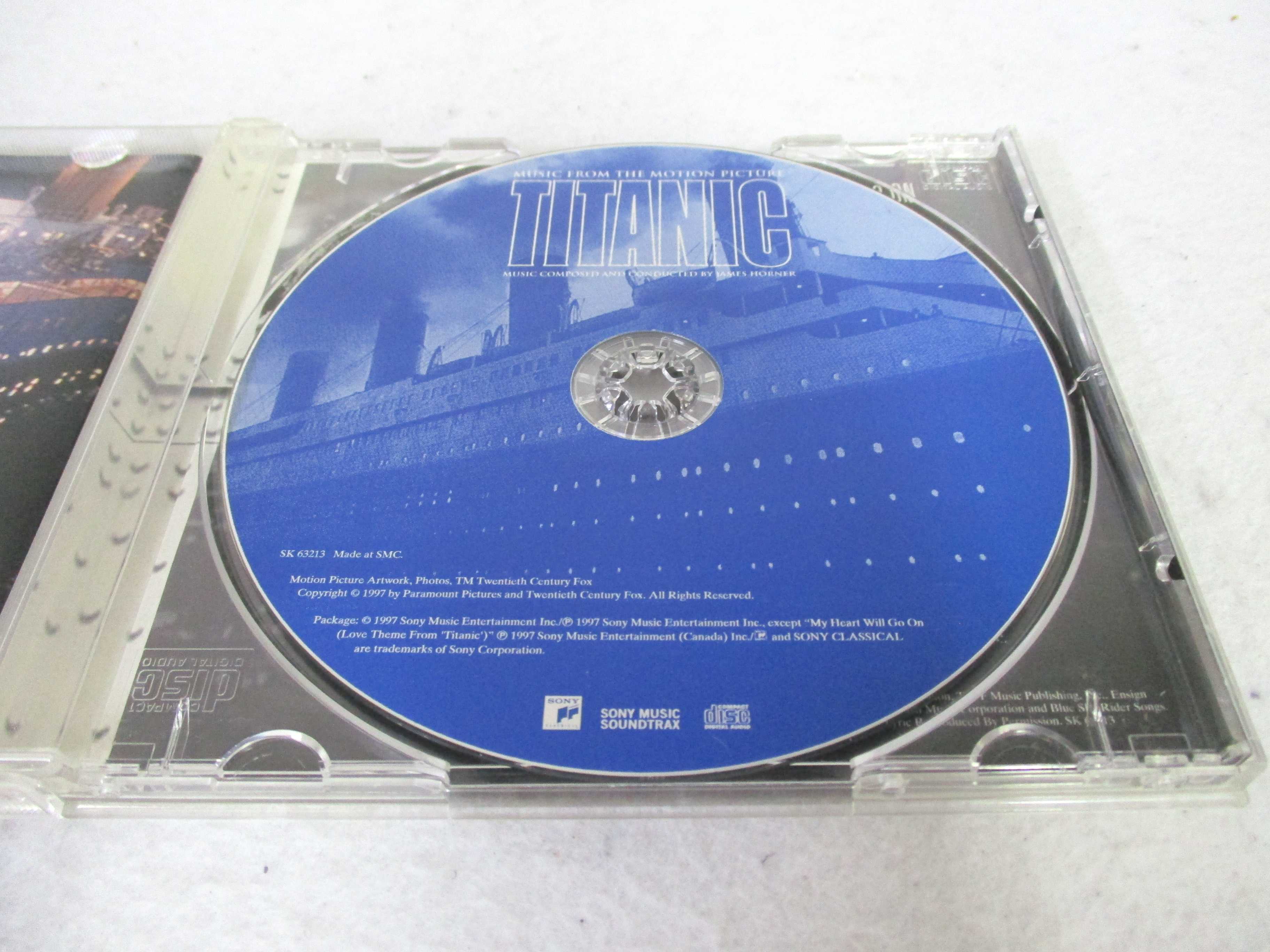 AC02037 【中古】 【CD】 TITANIC MUSIC FROM THE MOTION PICTURE