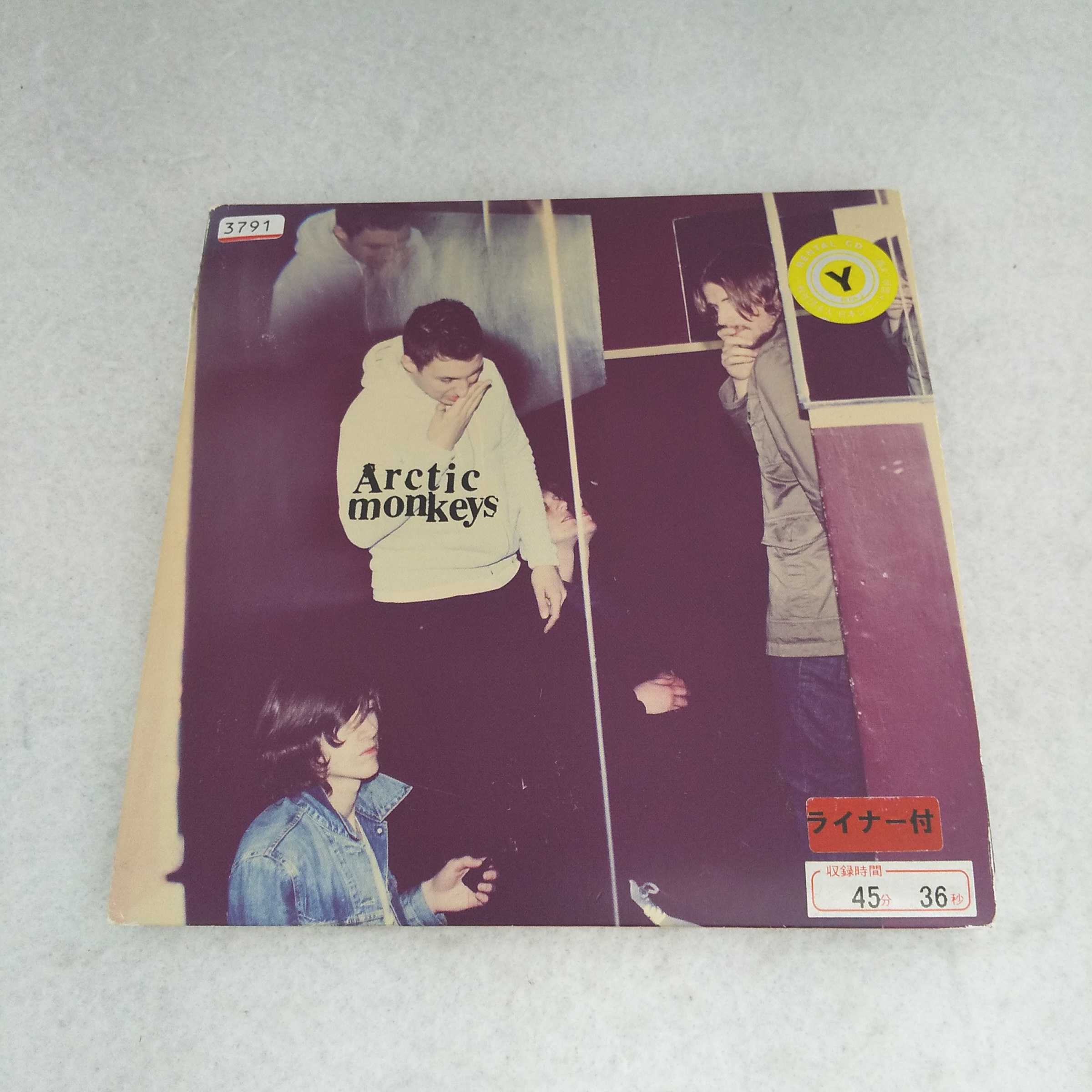 AC12331 yÁz yCDz Humbug/Arctic Monkeys