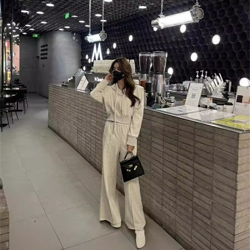 セットアップ レディース カジュアル ゆったり 痩身 ファッショナブル スポーツスーツ 2点セット 春 フード付き スウェット ハイウエスト ワイドレッグパンツ...