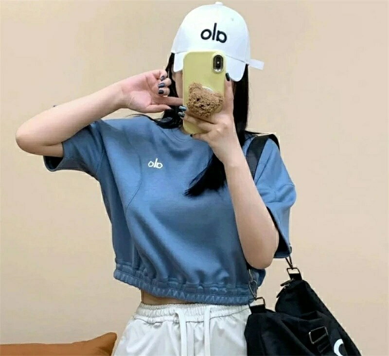 乐天商城 - ★ ALO Yoga ★半袖 tシャツ レディース Tシャツ レディース カットソー 大人 透け防止機能 半袖 コットン 綿 無地 ボーダー スーツ インナー 白 Uネック シームレス シンプル オフィス リクルート ユニフォーム 制服
