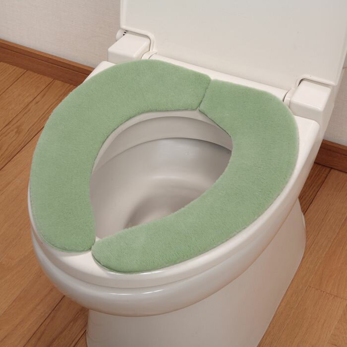サンコー ズレない便座カバー おくだけ吸着 消臭ふんわり 無地 グリーン KC-69 【 サンコー / 消臭ふん..