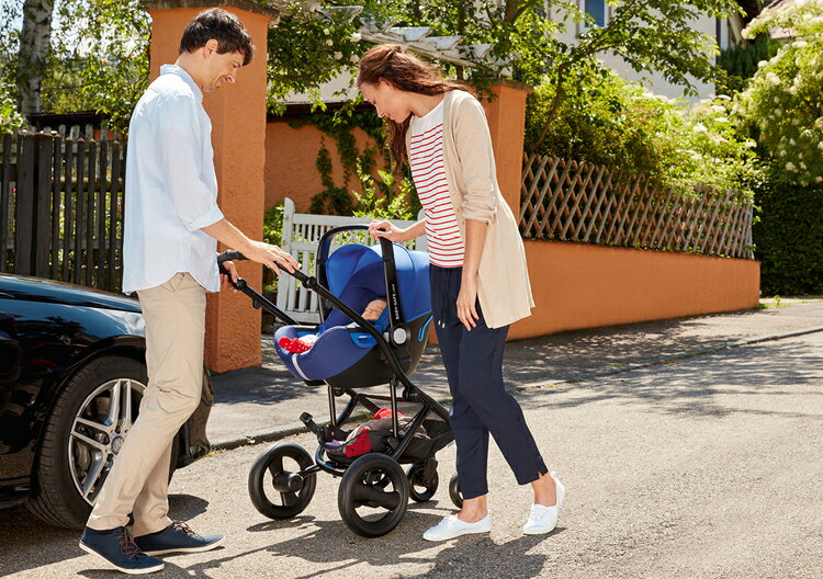 【ポイント10倍】BRITAX ブリタックス BABY-SAFE2 i-SIZE チャイルドシート R129適合 航空機使用可能モデル 0ヶ月〜15ヶ月 子供 幼児 ベビーセーフ2 アイサイズys未