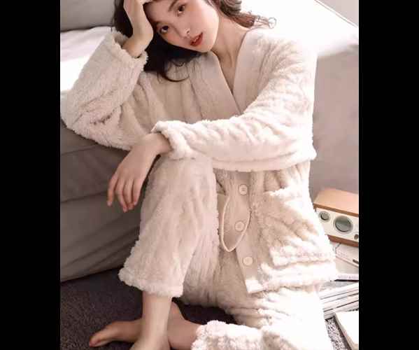 シック リラックス ナチュラル キュート ラブリー ガーリー ラフ おしゃれ カジュアル シンプル かわいい ベルベット 厚手 ボタ