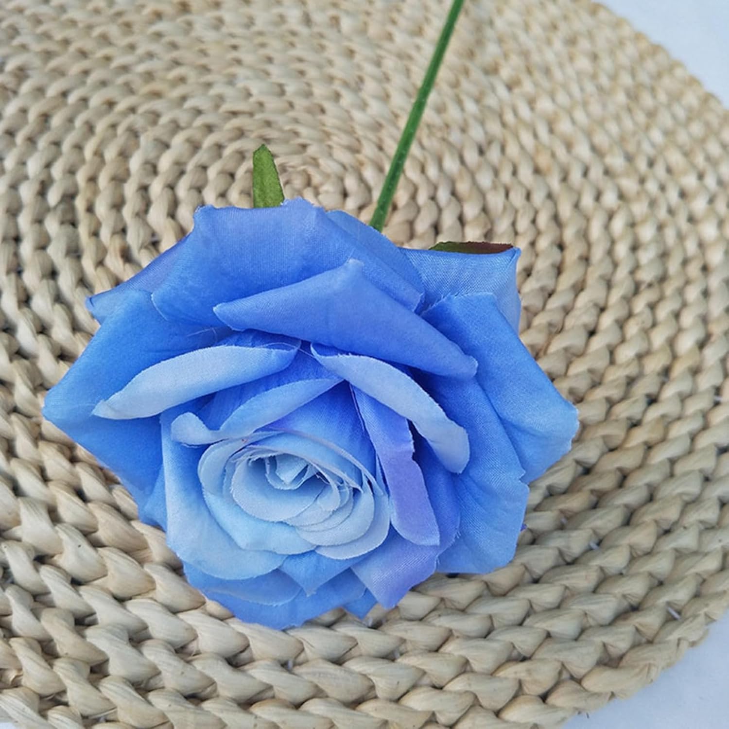 枯れない花 シルク造花 北欧 1束 ブルー ミニブーケ 長持ち 水やり不要 プレゼント INS風 美術館 誕生日 喫茶店 お祝い 写真撮影