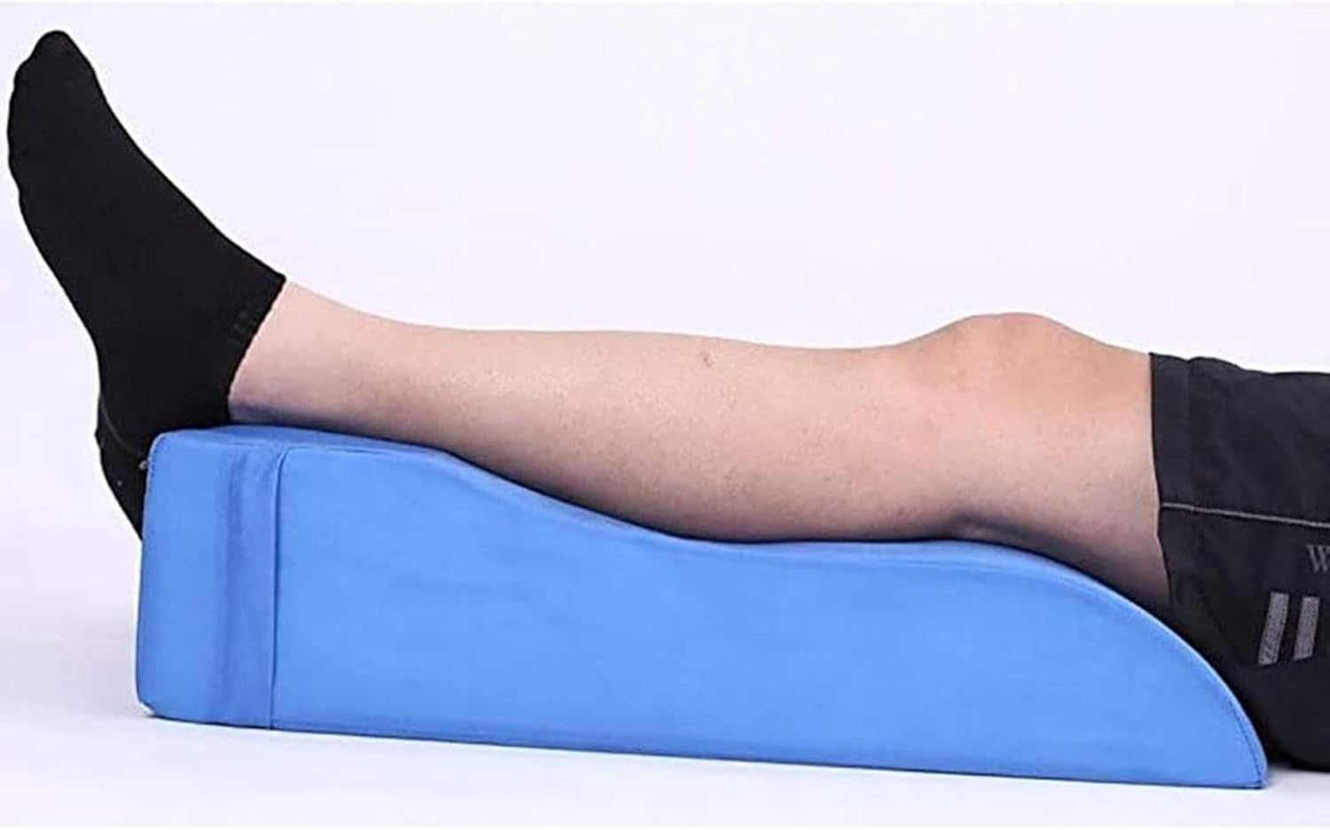 高反発 寝ながらケア 足の疲れ 美脚 脚上げ枕 クッション むくみ解消 足枕 洗えるカバ 静脈瘤対策｜高反発ウレタン素材 むくみ