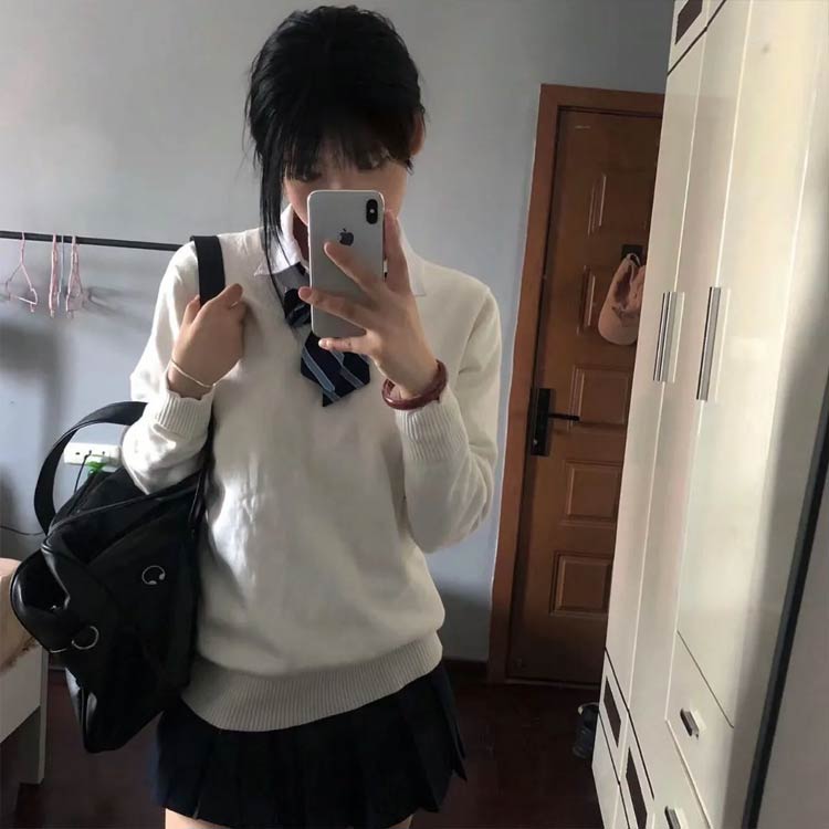 スクールセーター 女子 秋冬 制服 中学生 高校生 学生服 セーター 無地 vネック スクール ニット 高校生 学生服 セーター 暖かい 3
