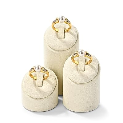 リングスタンド 指輪スタンド 3個用 マイクロファイバー ディスプレイ 収納 撮影 高級 おしゃれ ギフトなどに適当 J00701 (ベージュ)