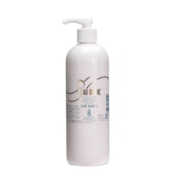 商品名 リアル PEAU BLANC ポブラン ライブベースL（酵母ローション) 400ml 商品説明 ・プロが愛用の基礎化粧品・マッサージベースとしても使え血行を促進し新陳代謝を高めます。 ・添加物の一切入っていないピュアな酵母ローションです。 ・コクのあるなめらかさで、よくなじみお肌に潤いをあたえ艶やかに…。 ・配合成分：酵母エキス　ビフィズス菌代謝物　天然植物抽出エキス 内容量 400ml 使用上のご注意 ・お肌に合わないときは、ご使用をおやめください。 ・お肌に異常のある時、又は異常のあらわれた時はご使用をおやめください。 ・目に入った場合は、すぐに洗い流してください。 ・高温または低温の場所、直射日光のあたる場所には保管しないでください。 発売元 株式会社リアル 生産国 日本 キーワード 【ブランド】 リアル PEAU BLANC ポブラン ライブベースL（酵母ローション) 400ml 【仕様・特徴】 美白 美肌 透明感 白肌 美人 トーンアップ 簡単オフ 化粧下地 乳液 粉吹きしない ワントーンアップ 全身 せっけんで落とせる 日焼け止め 色補正 塗る メイドインジャパン made in japan 店頭人気 レビュー高評価 【対象・サイズ】 CHILD チャイルド チルドレン 子供用 キッズ KIDS メンズ 男性用 マン レディース 女性用 ウィメンズ ladies women 10代 20代 30代 40代 50代 60代 70代 80代 大きいサイズ 小さいサイズ 【用途】 夏用 真夏 猛暑 熱中症 海 プール 農業 畑 アウトドア バケーション スポーツ マラソン 野球 サッカー バスケットボール ソフトボール 水泳 旅行 おしゃれ オシャレ かわいい 大人 おでかけ 仕事 通勤 オフィス ビジネス 立ち仕事 レジャー 遊び ママ 育児 子育て 【シーズン】 春 夏 秋 冬 サマー SUMMER オータム ウィンター オールシーズン 年中 定番 SS AW FW 【お祝いに】プレゼント ギフト 贈りもの 贈り物 母の日 2021 誕生日 バースデー 敬老の日 クリスマス ホワイトデー 快気祝い 出産祝い 就職祝い ラッピング無料 ラッピングサービス 選べるラッピング 【サービス】 あす楽 交換 返品 楽ギフ 楽天プレミアム 学割【コンビニ受取対応商品】