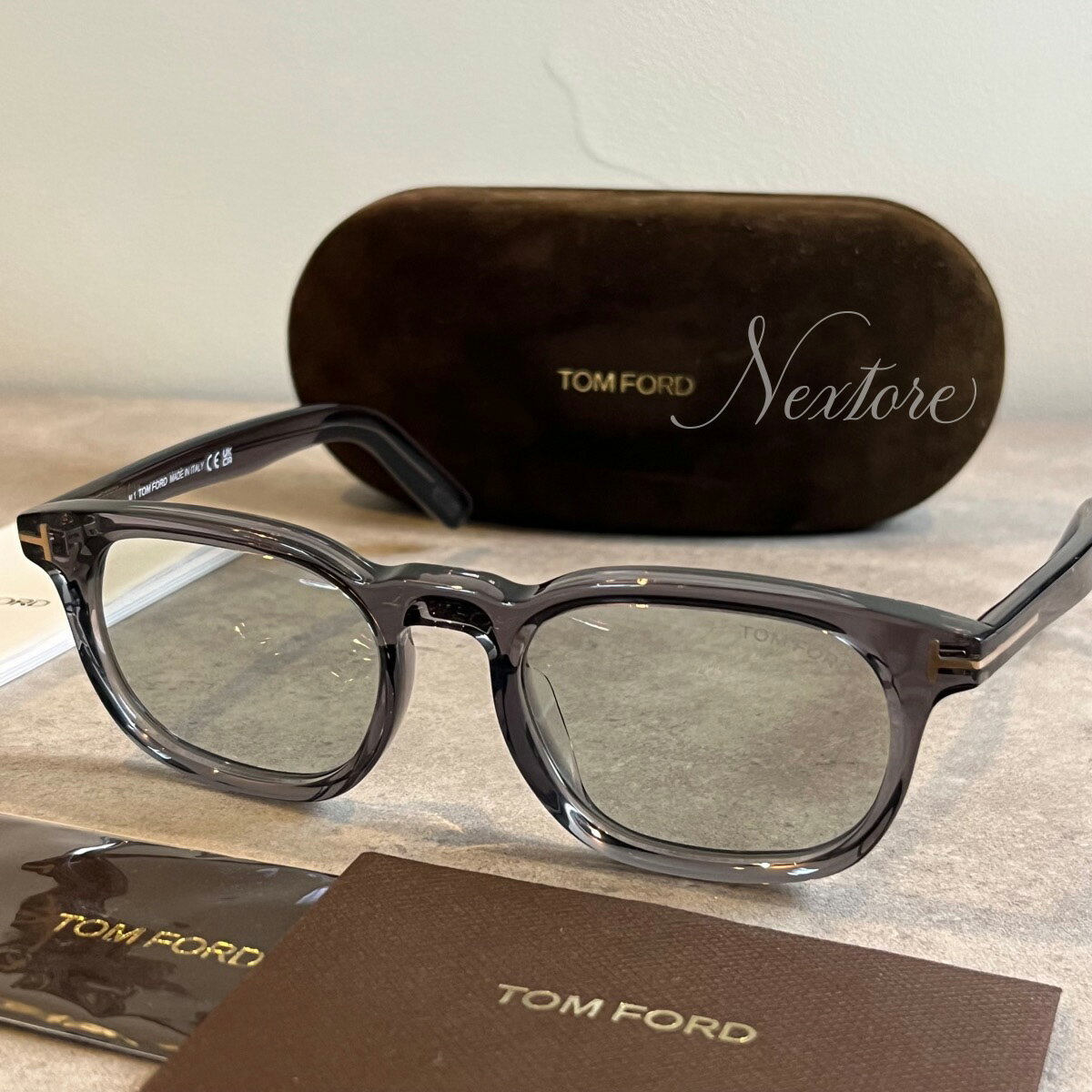 【並行輸入品】【正規品・新品】TOMFORD トムフォード TF1122D ECO FT1122D 20A イタリア製 サングラス メガネ 眼鏡 メンズ レディース TOM FORD トム フォード 伊達メガネ ビジネス 普段使い おしゃれ プレゼント ギフト クリスマス 送料無料
