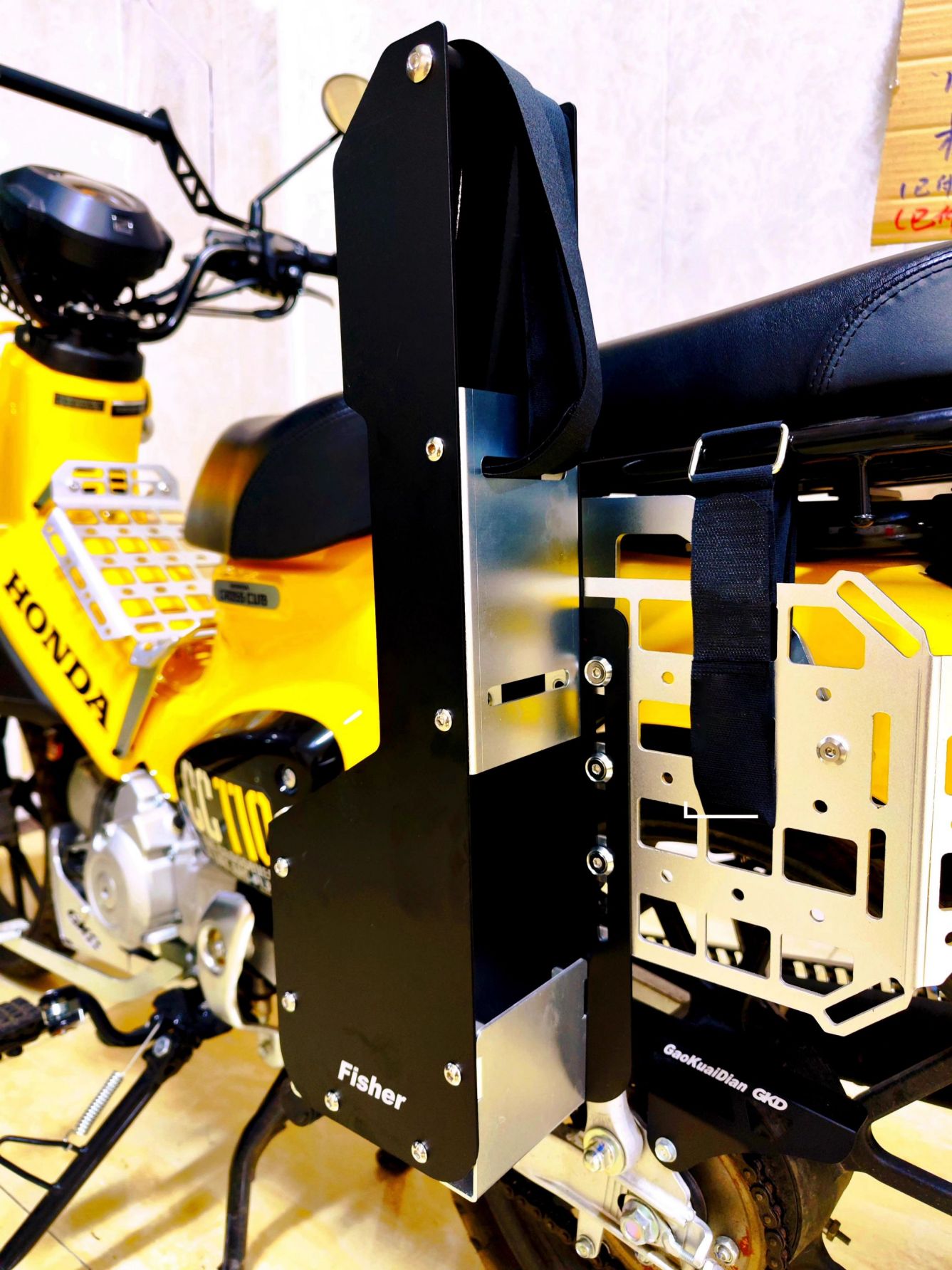 ホンダ クロスカブ サイドボックス スーパーカブ cc50 cc110 お釣り ゴルフ バイク用 便利 サイド ケース ボックス 工具箱 工具ボックス ハードケース サイドボックス 着脱簡単 取り付け ステー付き 収納ボックス 取寄せ