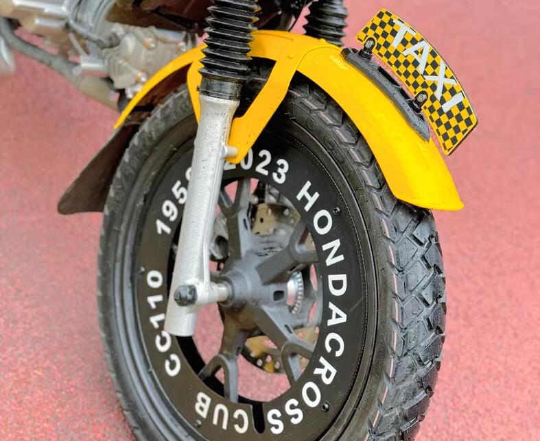 ホンダ クロスカブ スーパーカブ ハンターカブ フェンダー 装飾 貼り付け 装飾カバー 各色選択 おしゃれ バイク 外装 バイクパーツ 泥除け レトロ お取り寄せ