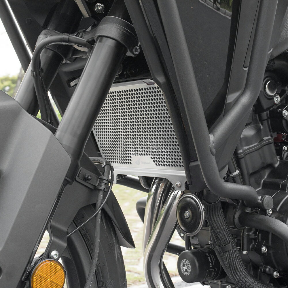 ホンダ NX400 ラジエーター カバー ガード プロテクター 擦り傷防止 アルミ合金製 丈夫 装着簡単 カスタム ファンカバー 後付け感無い 保護 外装パーツ 取寄せ