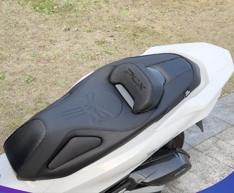 ホンダ PCX160 PCX150 シート カスタム クッション コーナーバケットシート レザー バックレスト付き シート下げ バイク ブラック ホワイトステッチ 純正交換 取寄せ