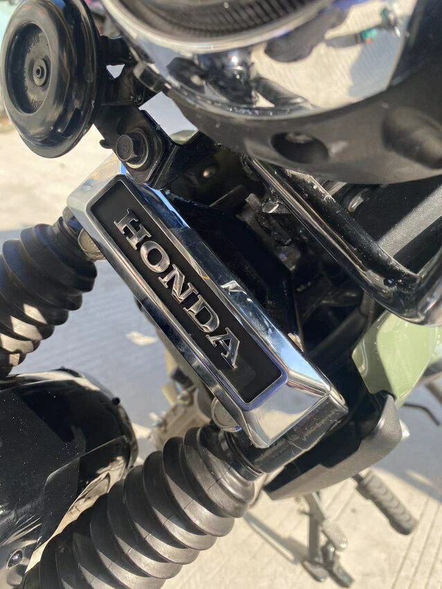 クロスカブ CC110 エンブレム フロント フォグランプ フロント 増設 改造アクセサリー 便利 スチール製 ステー付き 純正品 シルバー ブラック 取寄せ