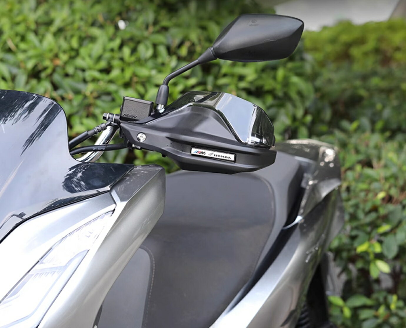 ホンダ PCX 150 160 ハンドルカバー ガード バイクハンドル ナックルガード 防風 保護 各色 アクリル 透明 コンパクト 飛び石ガード ハンドスクリーン 取寄せ