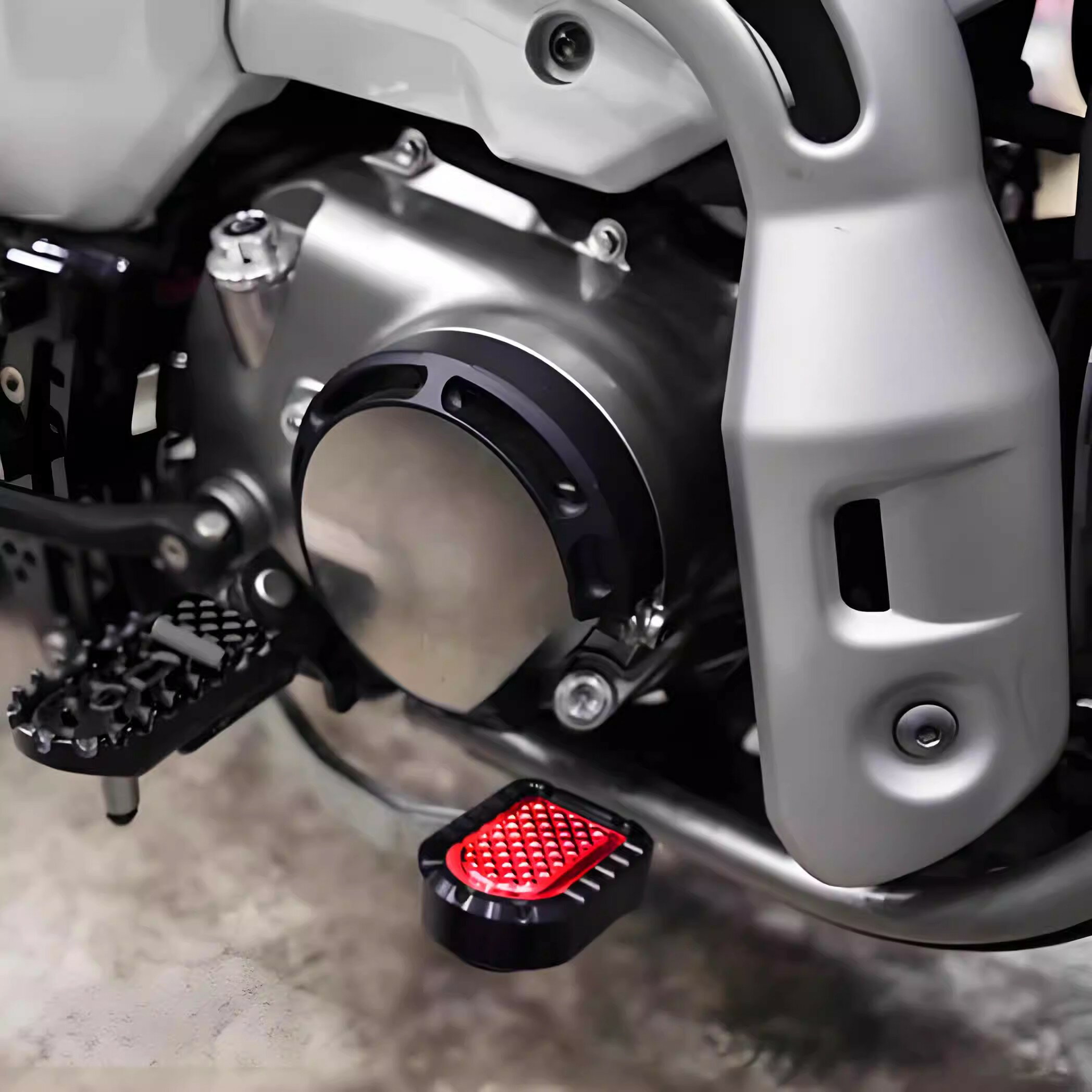 れんさん専用CT125ハンターカブJA65用のブレーキペダルとシフトペダルセット Amazon | REVOLUTION ホンダハンターカブCT125用シフトペダル前後
