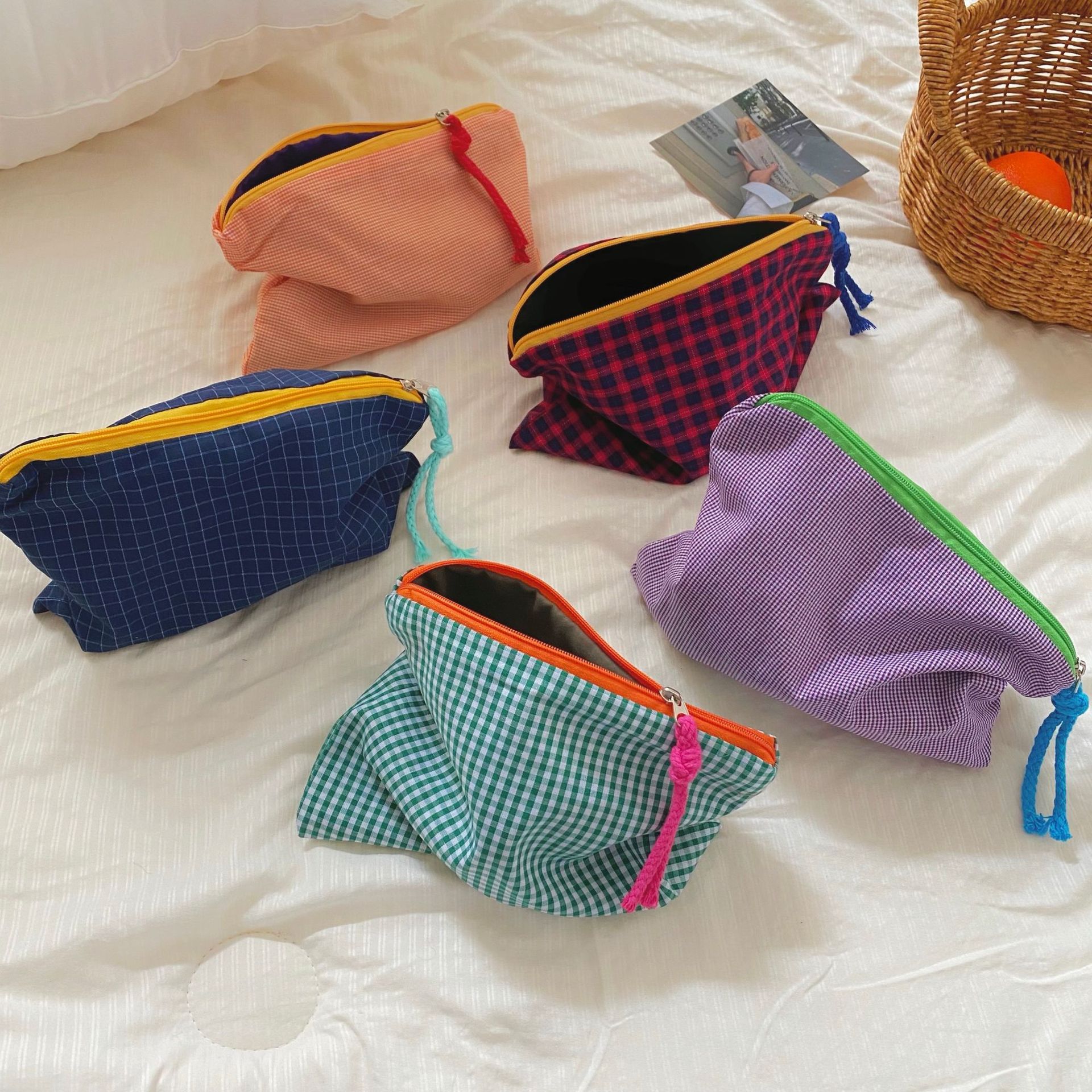 【2個セット】旅行化粧バッグ かわいい チェック柄 メイクアップバッグ 旅行用トイレタリーポーチ 化粧品袋 多機能 小物入れ 持ち運び 自立 出張 旅行用 旅行収納ポーチ 旅行用化粧バッグ 化粧ポーチ