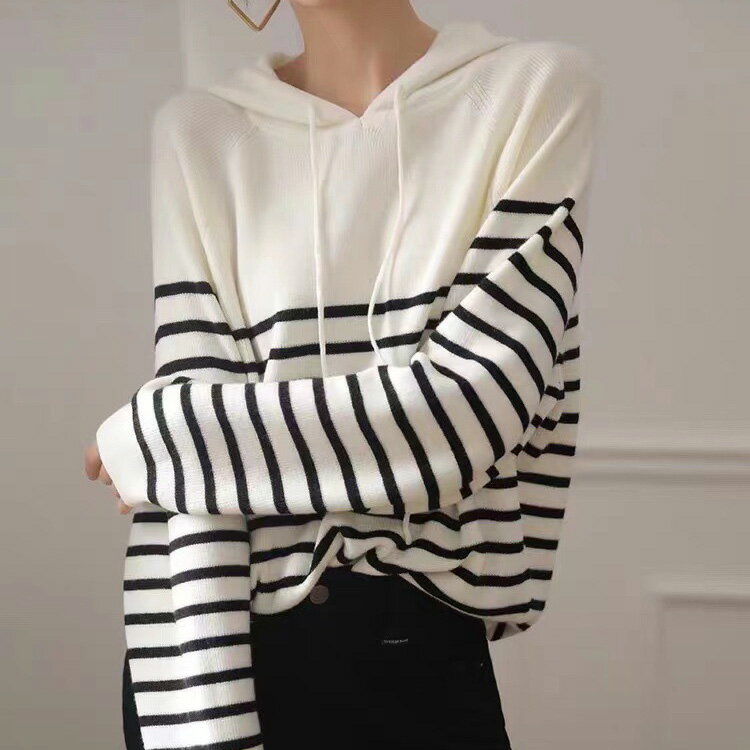 フード付き プルオーバー ドローストリング ニット セーター ジャンパー レディース 秋冬春 ゆったり 刺繍入り 保温防寒 長袖