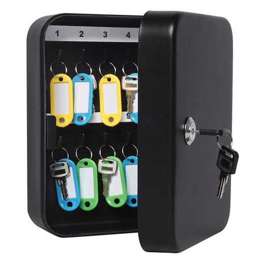 サイズ:W75xL160xH200mm 【鍵収納数】:20個重量:(約)0.82kg 【付属品】:ネジx2、コンクリート用プラグx2、キーホルダーx20 20個番号ステッカーを使用して、多くの鍵を収納でき、簡単に壁掛けができるキーボックスです。 キーボックスは高品質のスチール素材で作られています。ボックス内に鍵を管理する事で、書類棚の鍵や車の鍵等、大量の鍵を整理でき一目で探す事ができます。