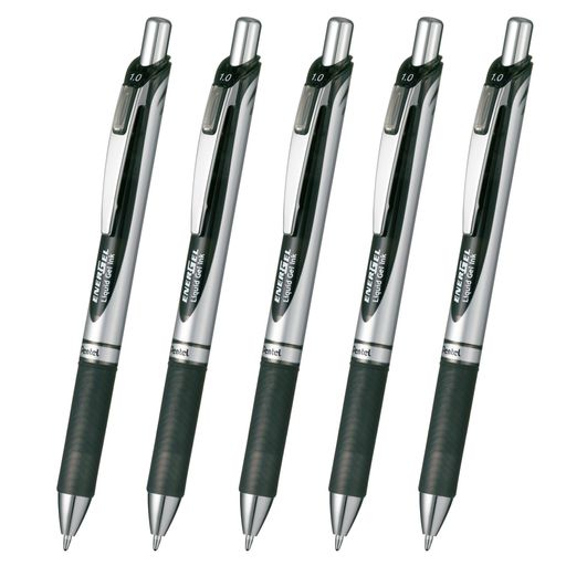 【特長】スッと書けてサッと乾くゲルインキボールペン 【ボール径】1.0mm 【インキ色】黒 【1本あたり本体サイズ/重さ】幅 16 x奥行 11mm x 長さ 147mm/13g 【材質】後軸・頭冠=再生PC ノック・前軸=ABS・樹脂メッキ グリップ=エラストマー クリップ=鉄