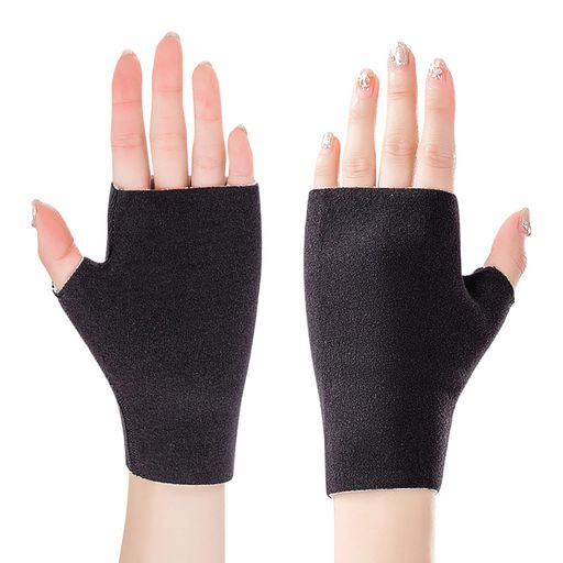 1.素材:ポリエステルカラー:グレー、ブラウン、ブラック長さ:18cm幅9.5cm重量:55g 2.内側はフリース裏地付きで、保温性を高めてくれます。肌触りよくて吸汗速乾性が抜群、秋冬の時期にお使えられます。この手袋をしていると作業の邪魔にならずに、室内での冷えも軽減されます。 3.指無しタイプなので、スマホ、タブレット着用したまま使える手袋です!ゲームをする際にも最適です!着心地がよく、手にぴったりフィットします。 4.ストレッチ性が高く、非常によく伸びる素材を使用しているので、装着しやすいのを同時に、フィット感も抜群、締め付けず、やさしく包み込むように、屋内、屋外の寒さから守ってくれます。 5.シンプルなデザインで普段用はもちろん、自転車、ドライブ、釣り、スポーツ、通勤、通学、スキー、雪遊びなどの場合にもおすすめな防寒手袋です。男女兼用ので、家族や友達の誕生日、記念日、バレンタインデーなどのプレゼントとしてお勧めします。