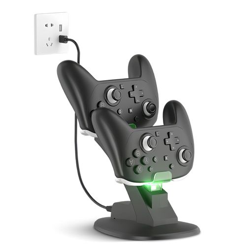 【Switch 2 Pro専用設計】Switch 2 Pro用2-in-1充電ドックに対応しています。本製品はSwitch 2 用Proコントローラー専用に設計されており、マグネット式接続を採用しているため、すぐに使用でき、コントローラーの寿命を延ばすことができます。さらに、高品質な素材を使用しており、耐摩耗性に優れ、破損しにくく、長期間にわたってご使用いただけます。 【高効率充電&amp;一体型】Switch 2 Pro用を2台同時に充電可能!充電速度が速く、待ち時間を短縮し、素早く電力を補給できるため、プレイヤーはいつでもゲームに没頭でき、コントローラーのバッテリー切れによるゲーム体験への影響を心配する必要がありません。コンパクトで使いやすく、一体型デザインを採用しているため、余分なスペースを必要とせず、簡単に収納・充電が可能です! 【自動吸着&amp;充電保護】Switch 2 Pro専用充電器は自動吸着式で、コントローラーを充電ドックに近づけるだけで自動的に吸着し、充電が開始されます。