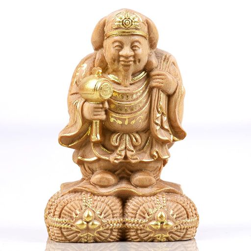製品材質:柘植(つげ)製 / 重量:約80g / 製品サイズ:高さ:6cm 巾:3.5cm 奥行:3cm / 手作業で測ったので少しの誤差が有ります(1cm以内)。 / 専用の化粧箱にお納めしてお届けいたします。 【五穀豊穣・財運・子孫繁栄】もとはインドより仏法守護の神として伝来しましたが、後に日本神話の大国主命(おおくにぬしのみこと)と結びつき、福の神として信仰されました。内での小槌と大きな袋を持ち、米俵に乗ったお姿です。 七福神は意外と知られていませんがインド、中国、日本の神仏から構成されています。七福神の信仰は室町時代末期に始まり、江戸中期から広く庶民に定着するようになったと伝えられています。 製品写真説明:本製品の写真はすべて実物写真、顧客にリアル効果を見せることに努めておりますが、光と画面等によって多少の色違いがあるかもしれないので、品質上では問題はありません。ご了承ください。 親愛なるお客様、お購入する時、「The Changer」を選択してください。 1、顧客の問い合わせに対する迅速的な対応を提供できます。
