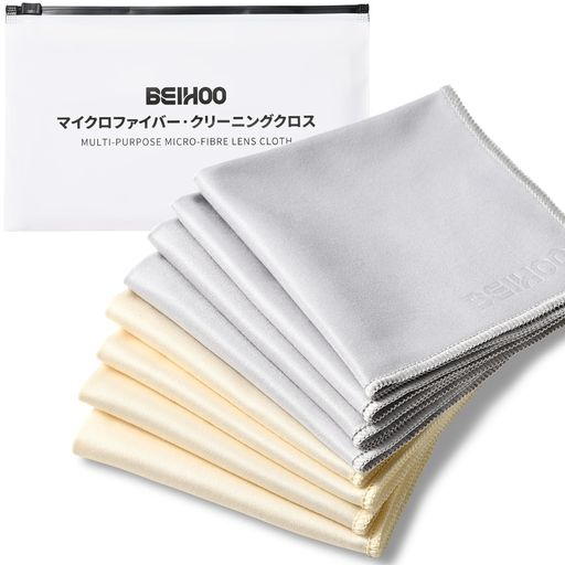 【超極細2μmマイクロファイバー採用 – 抜群の拭き取り性能】通常の油膜汚れ(1~2μm)を、従来品の太い繊維では完全に拭き取ることは困難でした。BEIHOOのメガネクロスは2μmの極細繊維を採用し、指紋や皮脂を軽く拭くだけでスッキリ。微細繊維が汚れを吸着し、液晶画面、眼鏡、カメラレンズなども傷つけず清潔に保てます。 【レンズ面への汚れ再付着を抑制】高密度繊維構造のメガネ拭きは、布地内部の「ミクロポケット」が汚れを吸収。 毛細管現象で油分や水分を布内部に閉じ込め、布表面に残らないため、レンズへの再付着を防ぎます。一般的なクロスで見られる、磨いた後に極細繊維が残る問題も軽減します。 【高耐久の巻きロック縫製・柔らかく快適な手触り】丁寧な巻きロック縫製でほつれや毛抜けを防止。極細繊維が抜け落ちたり、拭き跡にホコリが残る心配もありません。高品質布地を使用しためがね拭きは、柔らかくやさしい触感でレンズをしっかり拭き取りながらも快適な使用感。厚く硬い一般的なクロスに比べ、清掃効果と手触りの両立を実現しました。 【水滴も汚れも残さないメガネ拭き】:BEIHOOの眼鏡拭きは高い吸水性で、拭き取った後も水滴や跡が残りません。
