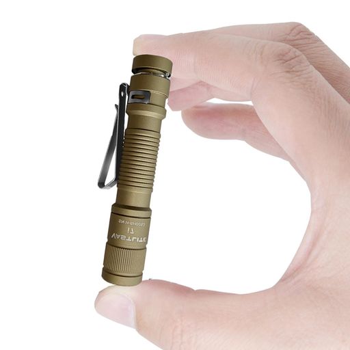 Vastlitei7EDC充電式キーチェーン懐中電灯、545ルーメンミニキーリングライト、マグネット+ポータブルクリップ超明るい4モード懐中電灯、IP68、Type-C10440バッテリー付き、航空グレードのアル…