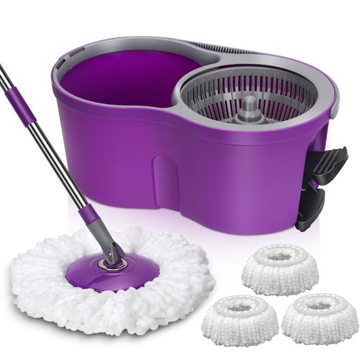 脱水機能付き軽量バケツ:バケツ側面のステップを踏むだけで、床拭きモップがらくらく脱水でき、手を汚すことなく清潔にお掃除が完了します。底面の耐滑ゴムパッドと均等給水口が、室内作業中の事故防止とムラない水撒きをサポートします。 狭い隙間もおまかせ:フローリングモップのヘッドが180°自由に回転するので、家具の隙間、天井周囲や部屋の角など、狭いスペースもらくらくお掃除可能です。届かなかった場所が、これ一本で徹底的にキレイにできます。 軽量設計で楽々移動:バケツには持ち運びに便利なハンドルを装備します。さらに、軽量設計なので、水を入れた状態でも楽々移動できます。お掃除中に何度もバケツを持ち運ぶ必要がある場合も、負担を軽減します。 調節可能モップハンドル:無理な姿勢でのお拭き掃除は腰への負担が大きいもの、本フロアワイパーなら、ご自身にぴったりの長さに調節できるので、立ったまま楽な姿勢でお掃除を続けられます。 3枚モップパッド付き:マイクロクロスは乾拭きではホコリや髪の毛をしっかりキャッチ、水拭きでは水痕を残しません。フローリングやタイルなどあらゆる床に対応し、表面を傷つけません。