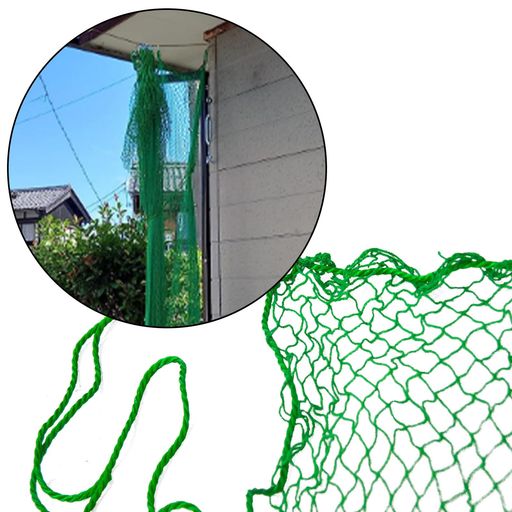 【製品様式】野球ネットのサイズは:5x10m 収納サイズ:38x38x15cm 重量: 4.40kg 素材:ポリプロピレン 各辺に固定用PEロープを通し キャリーバッグ付き 【簡単設置・手軽に収納】Kapler野球ネットは、開封後すぐに使用可能。PEロープを支柱やフェンスに通すだけで簡単に設置でき、初心者でも迷いなく作業できます。使用後はロープを外してたたむだけ。付属のキャリーバッグに入れれば、すっきり収納でき、倉庫や車のトランクなど省スペースで保管可能。アウトドアや練習場への持ち運びも楽々です。 【多用途でさまざまな場面で大活躍】本製品は野球のバッティング練習ネットとしてだけでなく、園芸用のつる植物の誘導ネットや、家庭のゴミ置き場を囲むネット、畑や庭を鳥や猫から守る対策ネットとしても広く活用できます。スポーツ・家庭菜園・ペット対策・イベント設営など、一つのネットで多様なシーンに対応。仮設の目隠しや区画仕切りなど、アイデア次第で用途が広がります。 【優れた柔軟性と軽量性で使いやすい】ネットは柔軟でしなやかな素材を使用しているため、凹凸のある地面や複雑な形状の場所にもフィット。