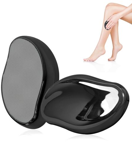 【ナノテクノロジー採用・低刺激無痛脱毛】 最新モデルに進化版ナノテクノロジーを搭載。薬剤を一切使用していないため肌に優しく、刺激を完全カットしました。 肌に軽く円を描くように約 20 回擦るだけで簡単に除毛でき、痛みがなく黒い毛穴の跡も残りません。 従来のカミソリと比べて肌負担が少なく、傷つけるリスクを抑え、なめらかな使用感を実現しています。 ※販売者アドバイス:強い力で擦ると一時的に肌が赤くなる場合がございます。力加減にご注意ください。 【コンパクト軽量・持ち運びに最適】 人体工学に基づいた曲線デザインでグリップしやすく、操作も簡単です。 小型軽量設計のためバッグにすっきり収納でき、旅行や外出先に携帯しやすいです。 電源不要で丸洗い OK。お手入れが簡単で長期間繰り返しご使用いただけます。 【男女兼用・高耐久クリスタル素材】 男性女性問わずご使用いただけるクリスタル除毛器です。 高品質ガラスと ABS 樹脂を採用、表面が滑らかで安全性と耐久性に優れています。 シェービングクリームやボディローションを準備する必要がなく、ランニングコストを抑えられ、薬剤による肌アレルギーの心配もありません。