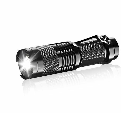 HYVCZPハンドヘルド懐中電灯、非常に明るいLEDミニ懐中電灯、ベルトクリップ付き、3つのモード、ズーム..