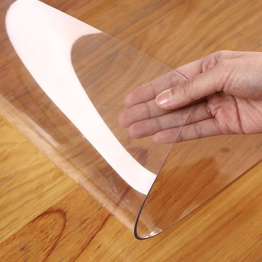 透明なテーブルクロスの素材: PVC、透明度が高く、無臭、縮みにくく、防水性、汚れに強く、ミニマリストなスタイルです。 PVC透明テーブルクロス:テーブルトップの外観を損なうことなく保護し、その透明な素材がテーブルトップの質感を美しく引き立てます。デスクトップが大理石またはガラスでできている場合は、マットな質感の PVC テーブルクロスを選択してください。そうしないと、デスクトップに透かしが残ってしまいます。 テーブルクロスは透明でお手入れ簡単:防水加工が施されているので、万が一こぼしても簡単に拭き取ることができます。透明PVC素材を使用しているため、防水性、耐油性、耐熱性、耐高温性に優れています。高温による天板の摩耗や変形を効果的に防ぎ、日々のお手入れが簡単で安心です。 ミニマルなデザインなので、どんな空間にも合わせやすい万能アイテムです。和室、洋室、リビング、キッチンなど、どんな空間にも自然に溶け込み、空間全体に上品な雰囲気を添えます。また、テーブルクロス、プレースマット、テーブル、デスク、学生机、勉強机、コーヒーテーブル、椅子用クッションなど、様々な用途でお使いいただけます。
