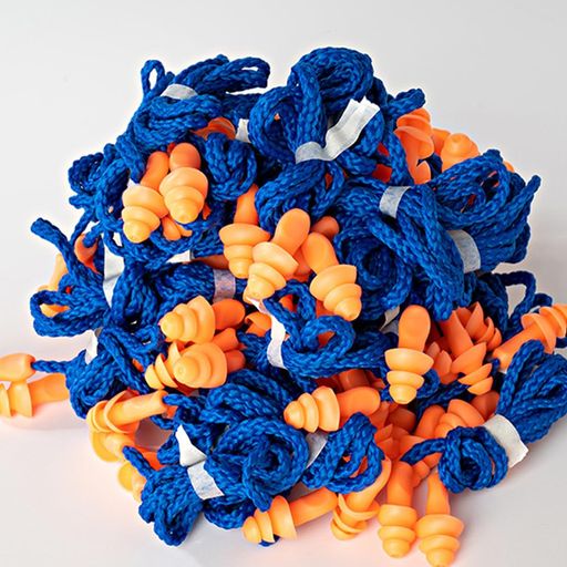 柔らかいシリコン製の耳栓個包装で洗って繰り返し使えます睡眠水泳建設射撃など騒音を遮断するのに適し..