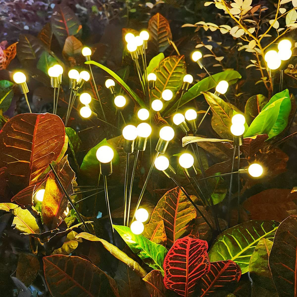 Rakuten - 2個セット ソーラーパワーホタルライト【アップグレード版】高耐久性 10led 蛍の光効果 IP65防水 屋外 埋め込み式 雰囲気ライト 電気代不要 夜間自動点灯 庭 ガーデン アウトドア 電球色 きらめき 輝き ガーデニング おすすめ